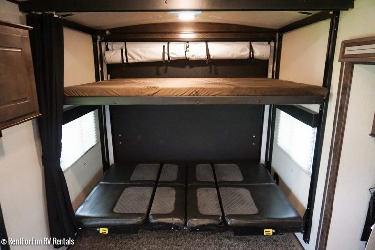 36HeartlandFuel287ToyHaulerRental10